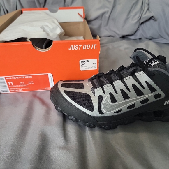 Mens Shoes - Picture 13 of 15